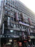 鄰近England Palace社區推薦-六福商業大樓，位於台北市萬華區